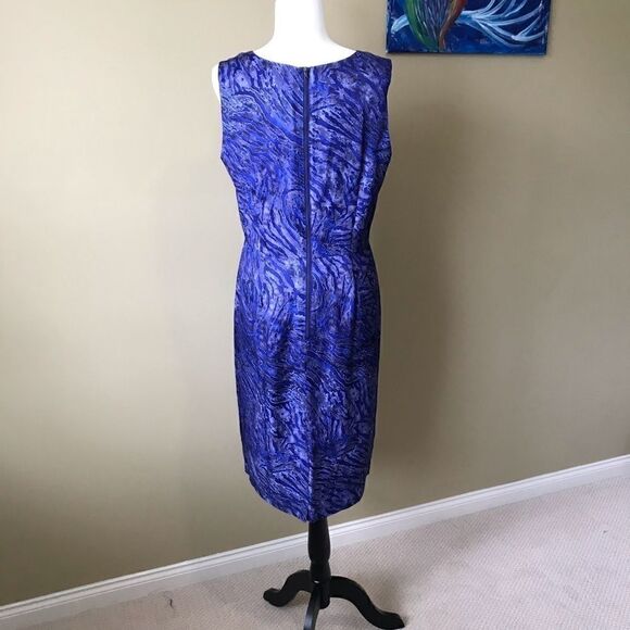 Banana Republic Animal Print V-Neck Sheath Dress - Picture 3 of 7
